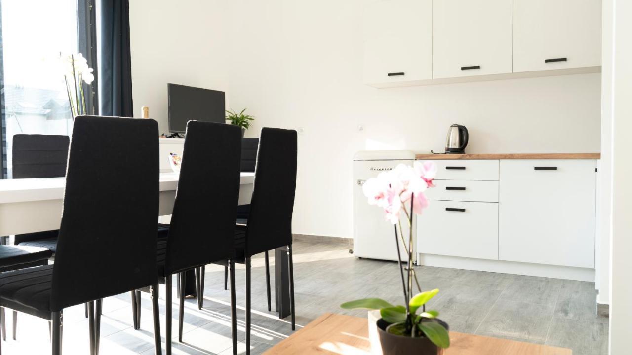 Osada Sluszewo - Apartamenty Restauracja Wydarzenia Gniewino Eksteriør billede
