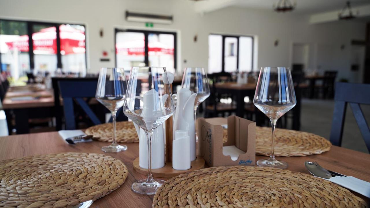 Osada Sluszewo - Apartamenty Restauracja Wydarzenia Gniewino Eksteriør billede